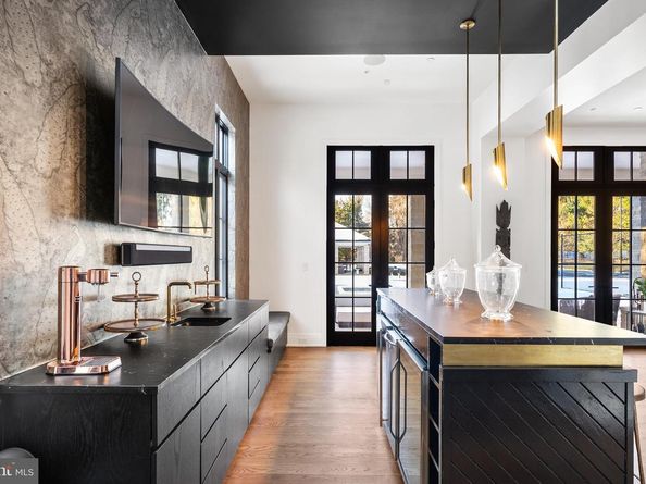 8913 Holly Leaf Lane, Bethesda MD 20817