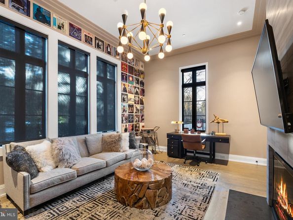 8913 Holly Leaf Lane, Bethesda MD 20817