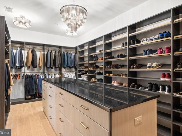 8913 Holly Leaf Lane, Bethesda MD 20817