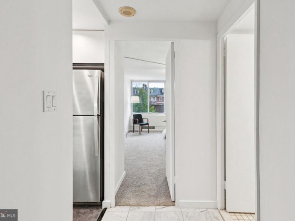 604 S Washington Square 105, Philadelphia PA 19106