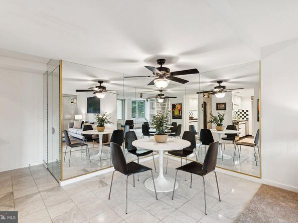 604 S Washington Square 105, Philadelphia PA 19106