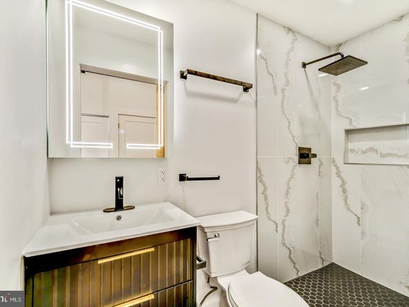 5640 Wyndale Avenue, Philadelphia PA 19131