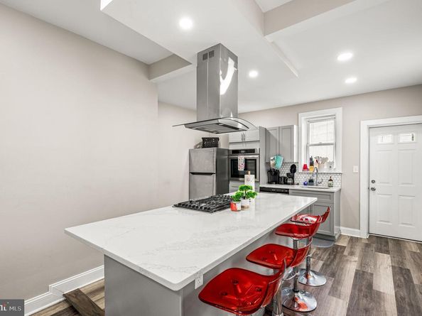 930 N 30TH Street, Philadelphia PA 19130