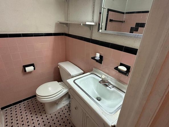 707 Crescent Drive, Glenolden PA 19036