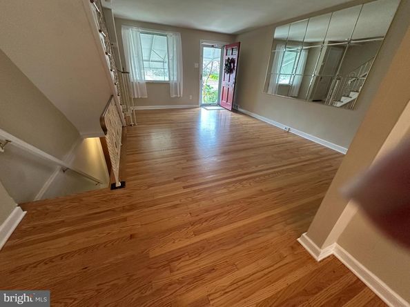 707 Crescent Drive, Glenolden PA 19036