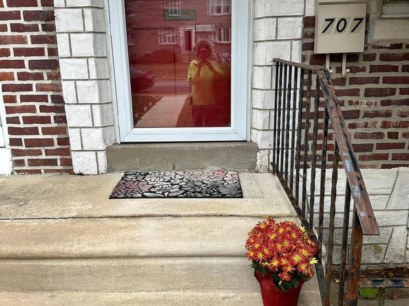 707 Crescent Drive, Glenolden PA 19036