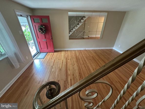 707 Crescent Drive, Glenolden PA 19036