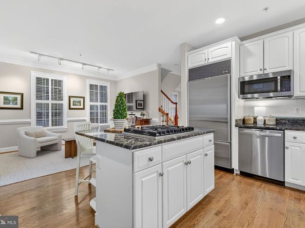 16 Wharf Street, Alexandria VA 22314