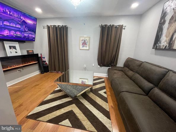 7119 Woodland Avenue, Philadelphia PA 19142