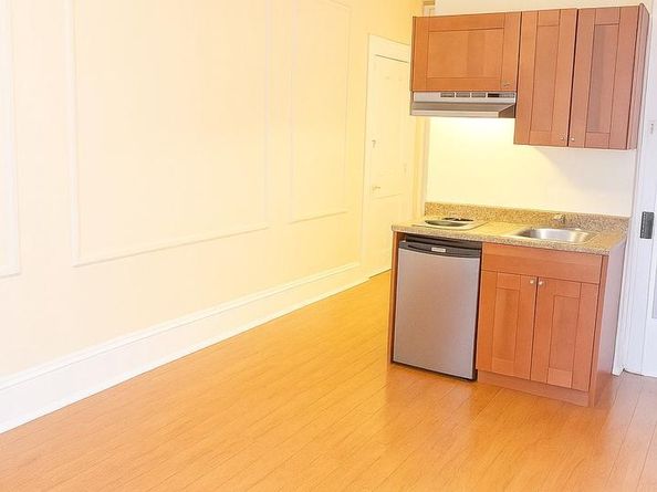 1324 Locust Street 528, Philadelphia PA 19107