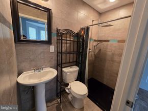 6605 Ross Street, Philadelphia PA 19119