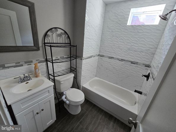 6605 Ross Street, Philadelphia PA 19119