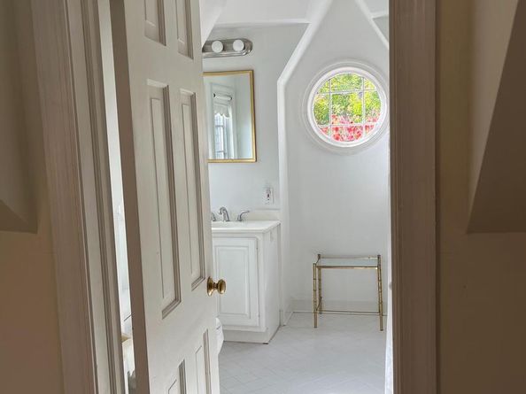 8904 Grant Street, Bethesda MD 20817