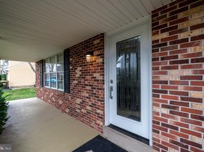 292 Hollow Branch Lane, Yardley PA 19067