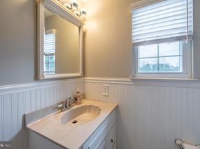 292 Hollow Branch Lane, Yardley PA 19067