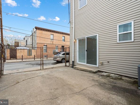 1214 S 21st Street, Philadelphia PA 19146