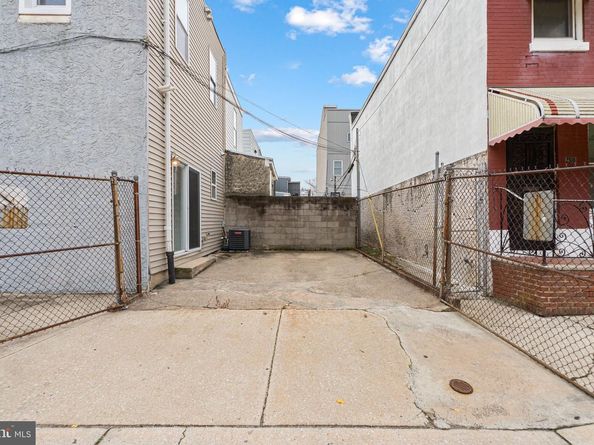 1214 S 21st Street, Philadelphia PA 19146