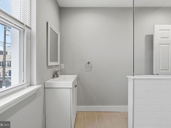 1214 S 21st Street, Philadelphia PA 19146