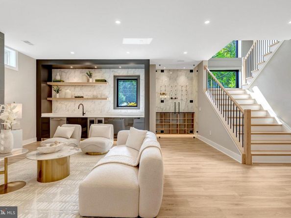 7400 Churchill Road, Mclean VA 22101