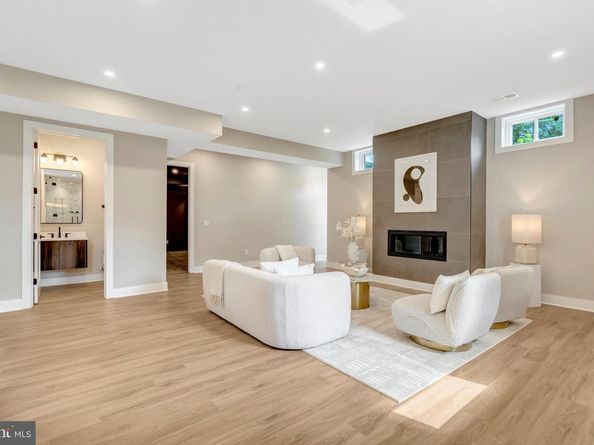 7400 Churchill Road, Mclean VA 22101