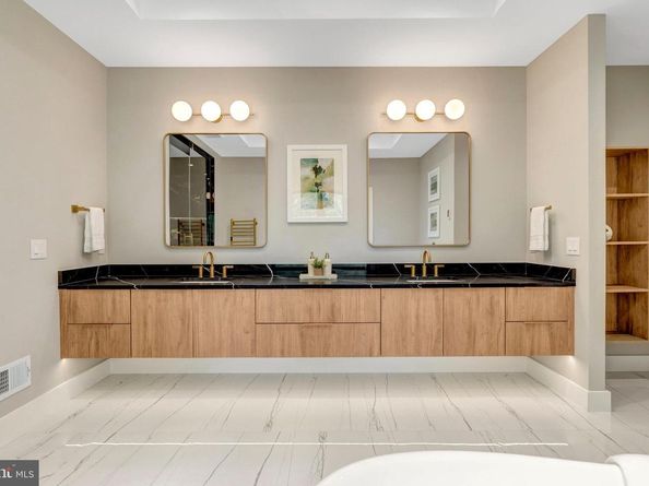 7400 Churchill Road, Mclean VA 22101