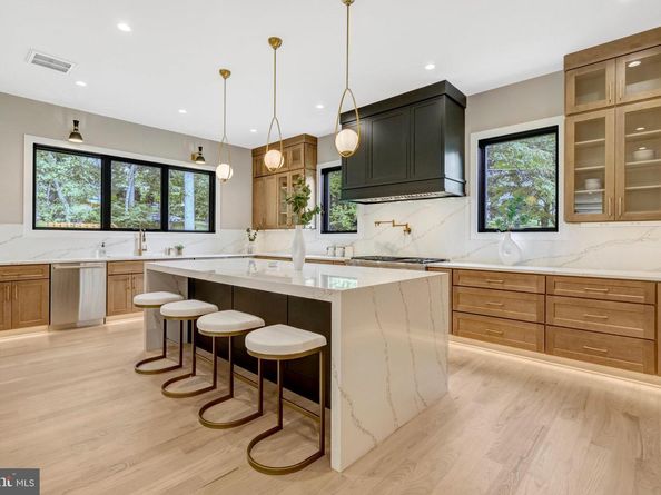 7400 Churchill Road, Mclean VA 22101