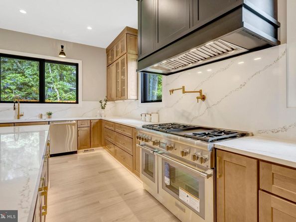 7400 Churchill Road, Mclean VA 22101