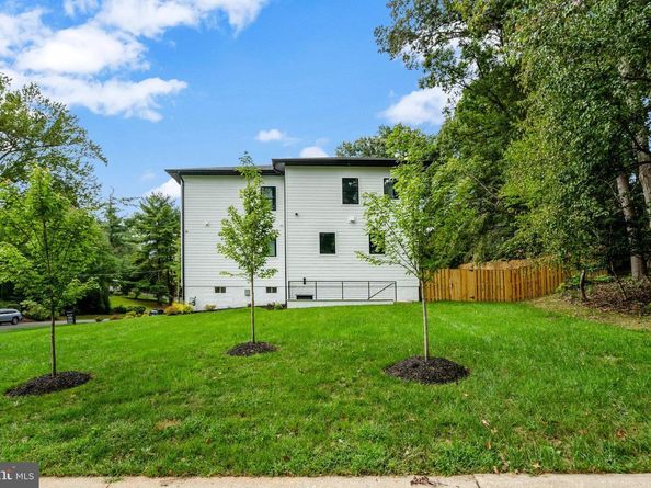 7400 Churchill Road, Mclean VA 22101