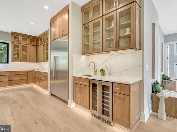 7400 Churchill Road, Mclean VA 22101