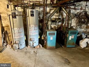 632 S 52nd Street, Philadelphia PA 19143