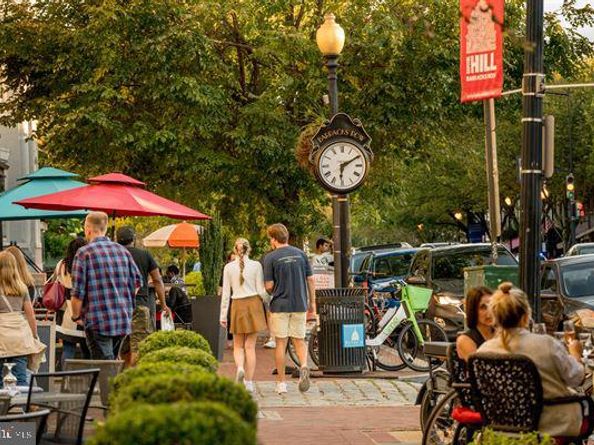 18 9TH Street NE 302, Washington DC 20002