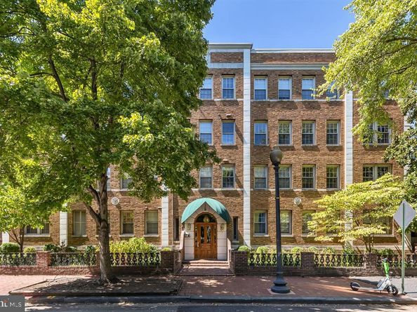 18 9TH Street NE 302, Washington DC 20002