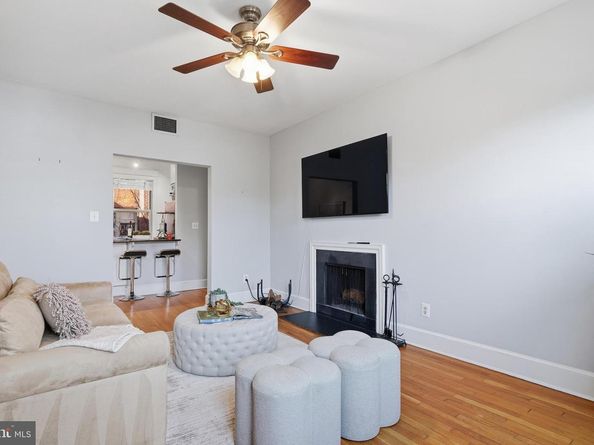 18 9TH Street NE 302, Washington DC 20002