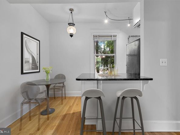 18 9TH Street NE 302, Washington DC 20002