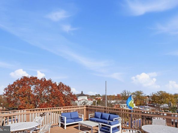 18 9TH Street NE 302, Washington DC 20002