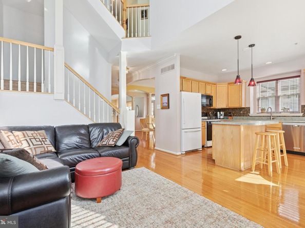 310 Rolling Hill Drive, Plymouth Meeting PA 19462