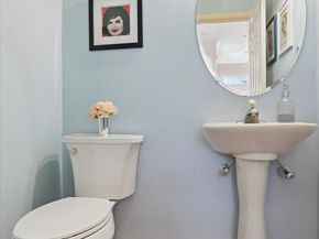 310 Rolling Hill Drive, Plymouth Meeting PA 19462