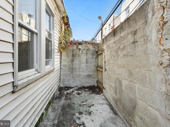 2117 Pierce Street, Philadelphia PA 19145