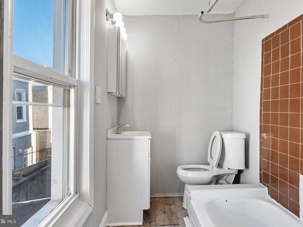 2117 Pierce Street, Philadelphia PA 19145