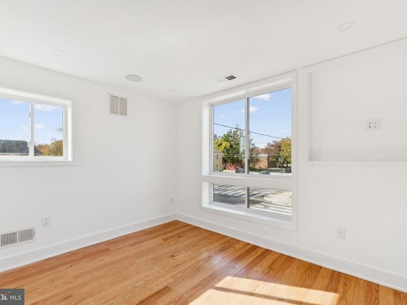 7521 9TH Street NW, Washington DC 20012