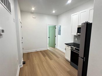 1229 W Somerset Street