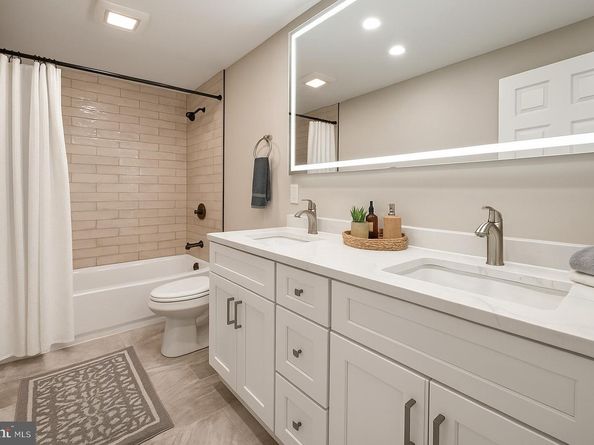 8427 Thouron Avenue, Philadelphia PA 19150