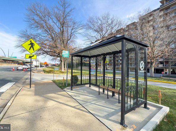 1300 Army Navy Drive 124, Arlington VA 22202