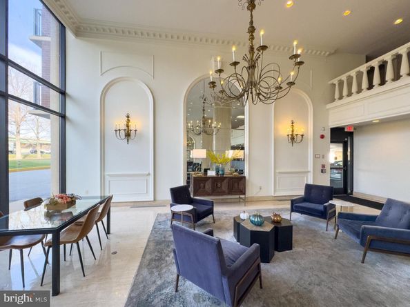 1300 Army Navy Drive 124, Arlington VA 22202