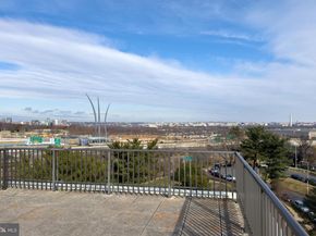 1300 Army Navy Drive 124, Arlington VA 22202