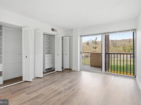 1300 Army Navy Drive 124, Arlington VA 22202