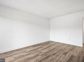 1300 Army Navy Drive 124, Arlington VA 22202