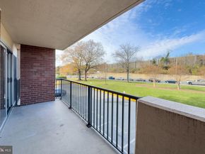 1300 Army Navy Drive 124, Arlington VA 22202