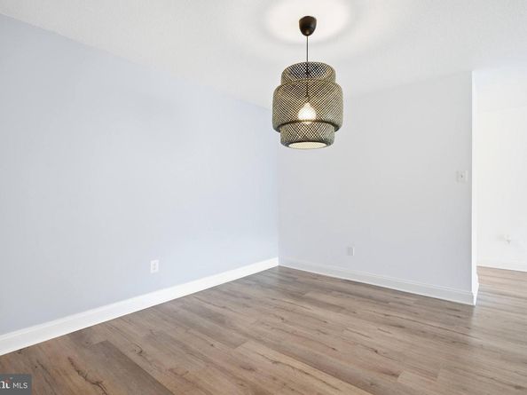 1300 Army Navy Drive 124, Arlington VA 22202