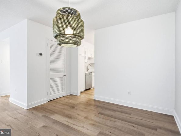 1300 Army Navy Drive 124, Arlington VA 22202